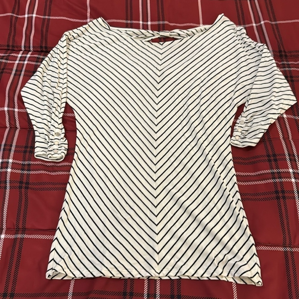 White House Black Market Extra Small Striped Tunic